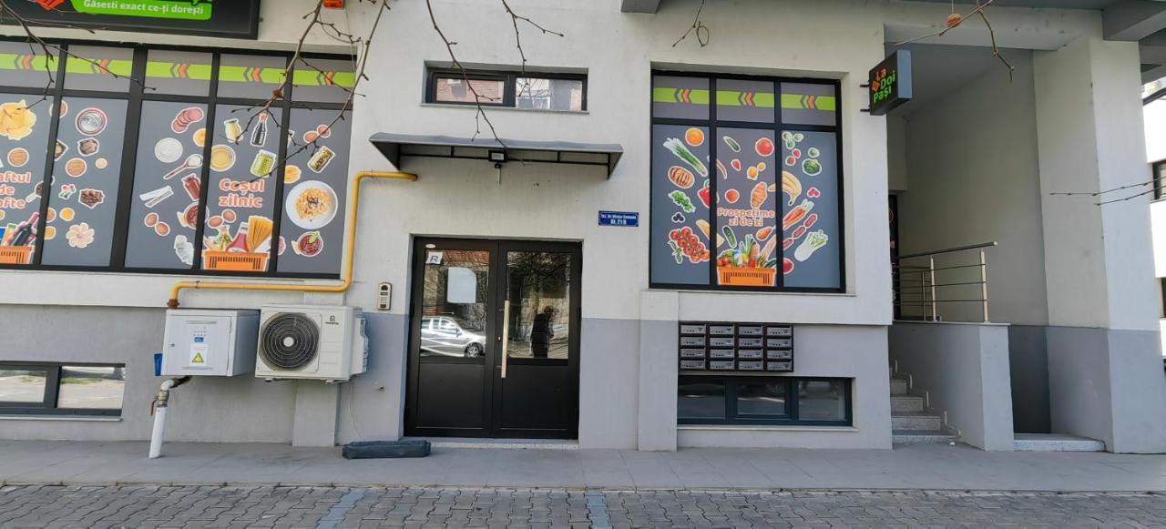 Apartament 1 Mai Bloc Nou-Self Check-In Craiova Exterior photo